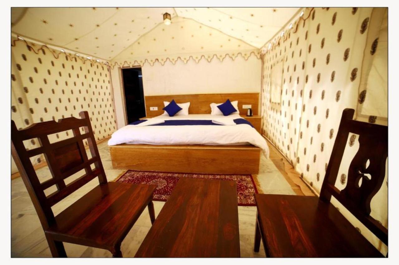 Ozaki Desert Camp & Resort ジャイサルメール エクステリア 写真